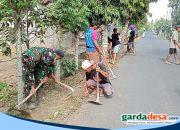 Wujudkan Lingkungan Asri, Babinsa Pakunden Ajak Warga Gotong Royong Dalam Jumat Bersih